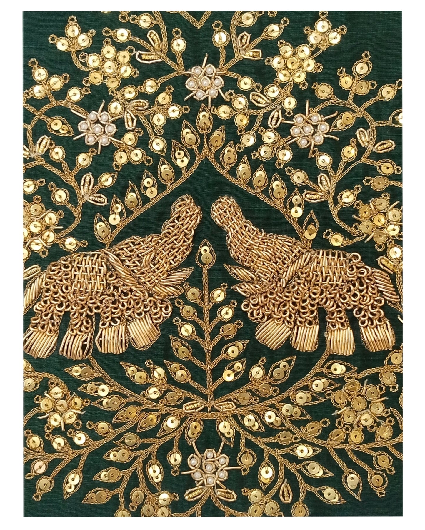 Jashn-e-Zardozi Kurta Set