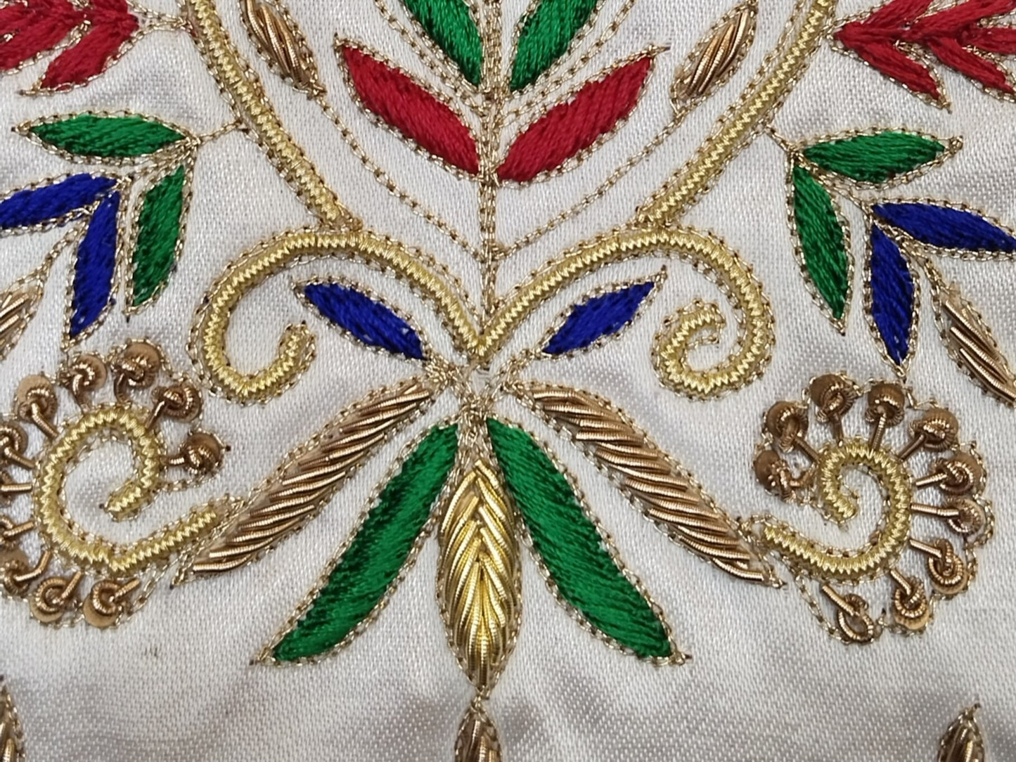 ZariGlow Gaji Silk Blouse (Off White)