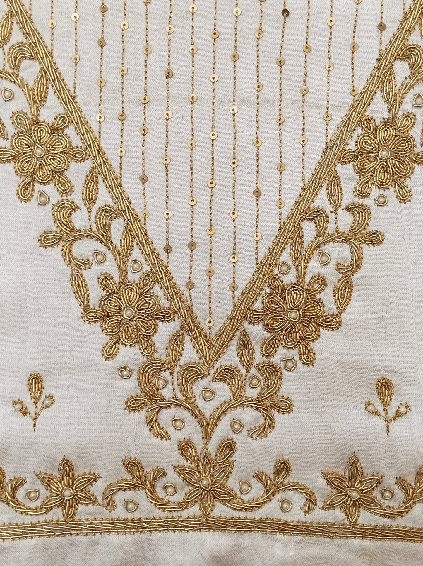Handcrafted Zardozi Perfection blouse pis. (White )
