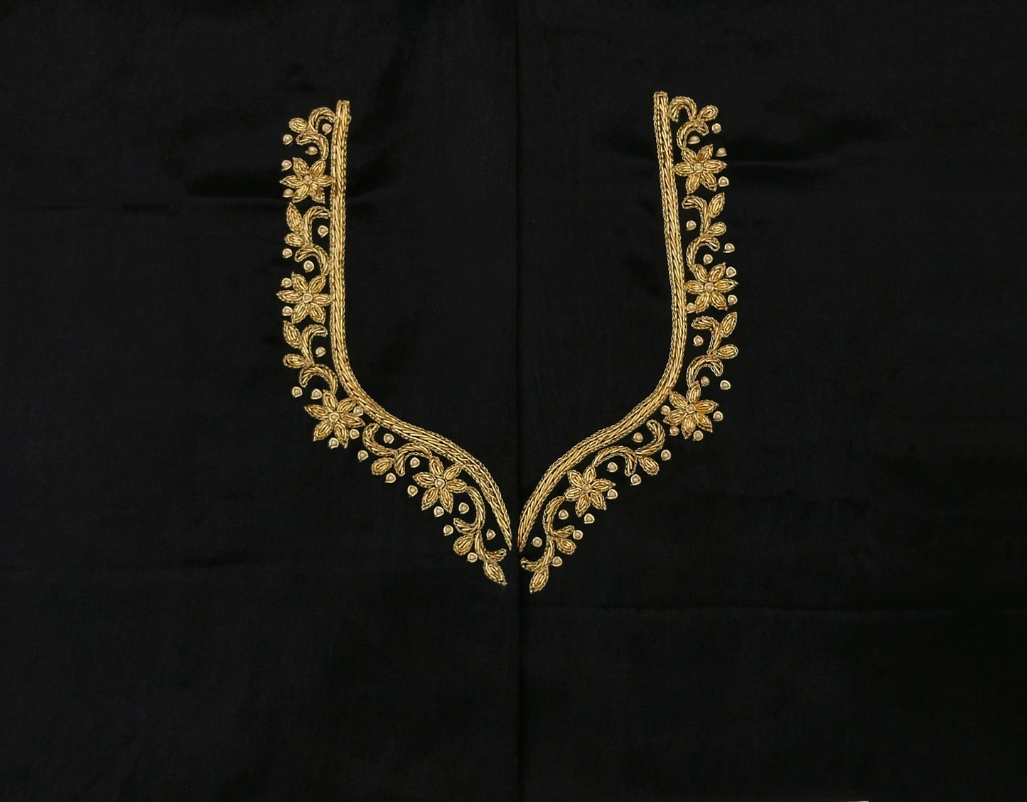 Handcrafted Zardozi Perfection blouse pis.