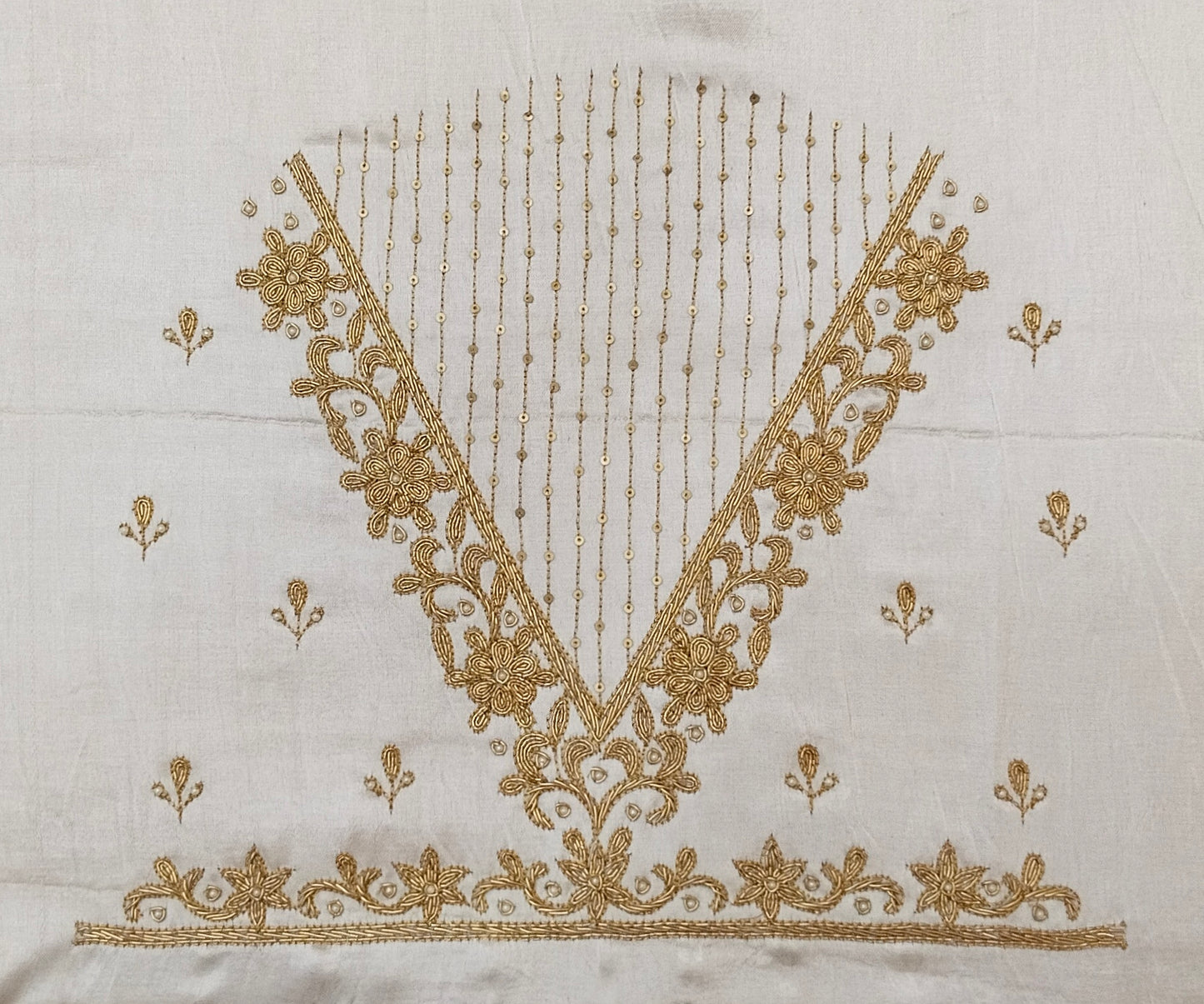 Handcrafted Zardozi Perfection blouse pis.